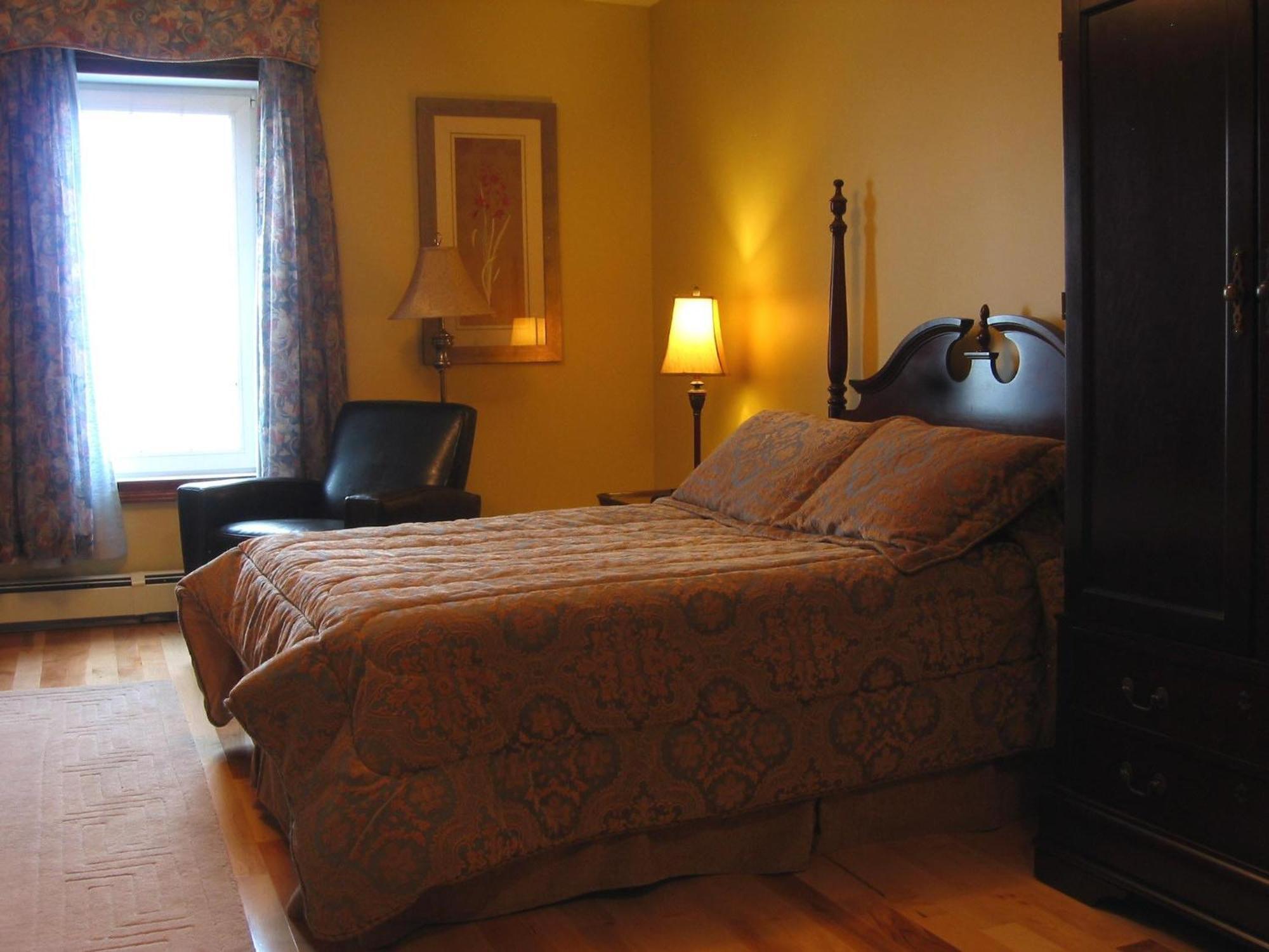 Spanish Bay Inn, Canada 
シドニー エクステリア 写真