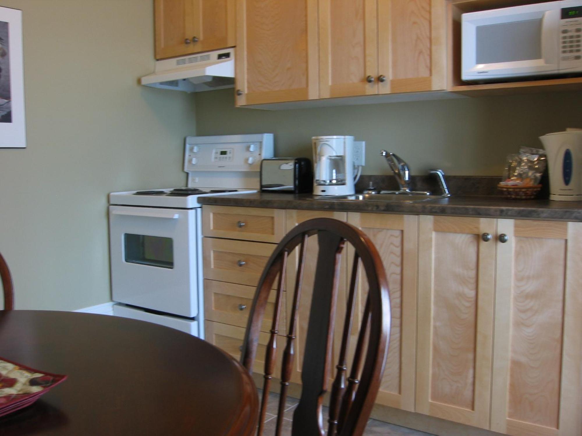 Spanish Bay Inn, Canada 
シドニー エクステリア 写真