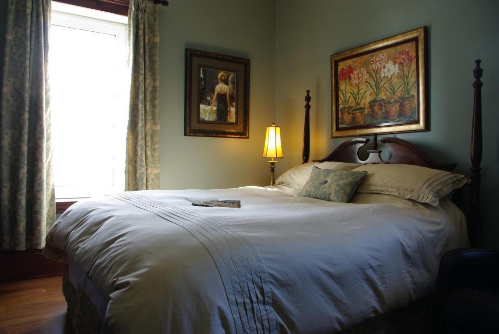 Spanish Bay Inn, Canada 
シドニー 部屋 写真